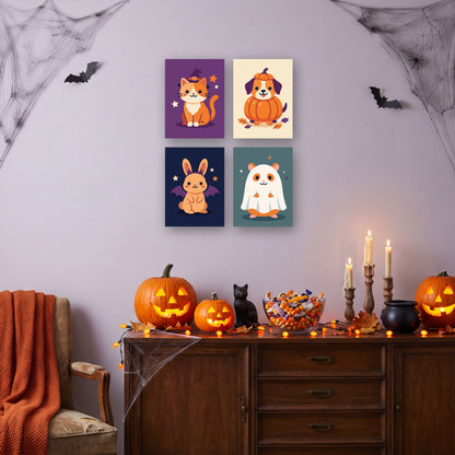 Coffret 4 mini-toiles Compagnons Déguisés accrochées dans un salon décoré pour Halloween — Maison Artsen