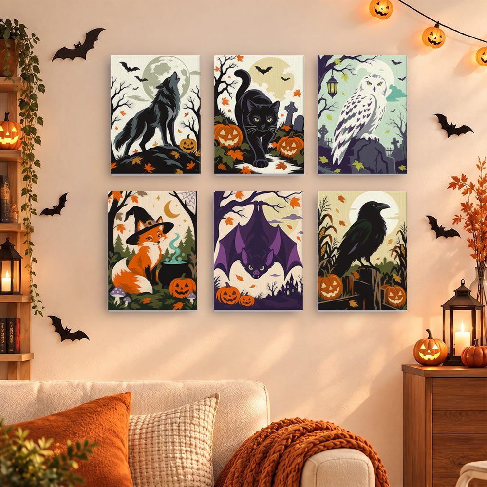 Coffret 6 mini-toiles Bêtes de la Nuit accrochées dans un salon décoré pour Halloween, Maison Artsen