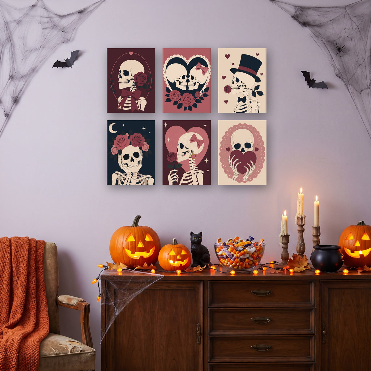 Coffret 6 mini-toiles Crânes et Roses accrochées dans un salon décoré pour Halloween — Maison Artsen