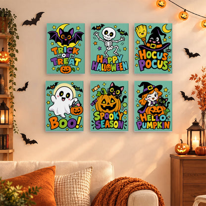 Coffret 6 mini-toiles Halloween Pop accrochées dans un salon décoré pour Halloween, Maison Artsen