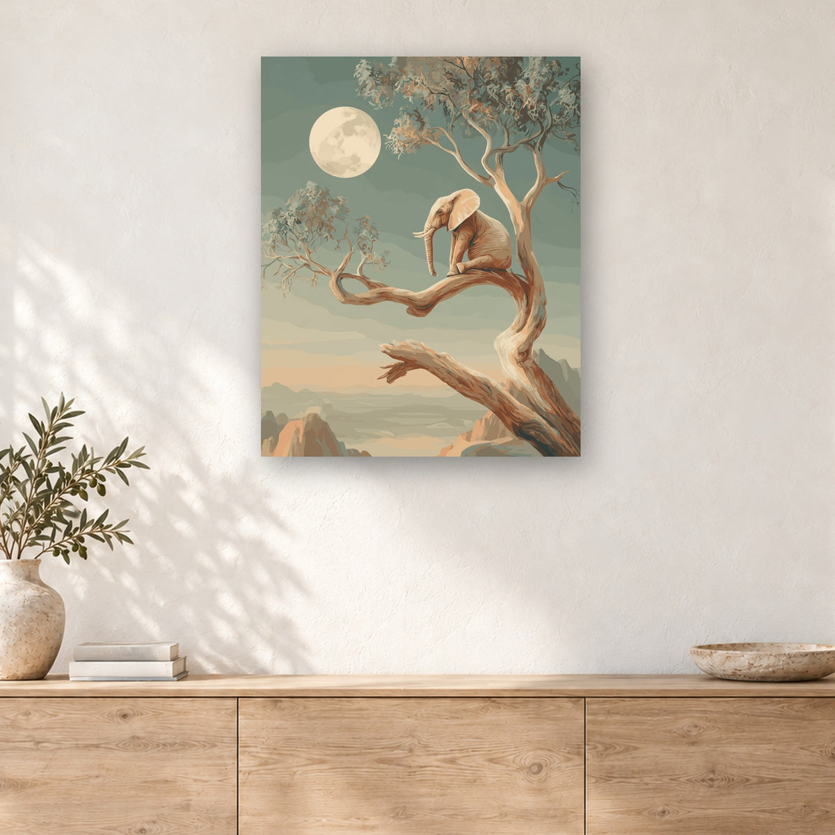 Tableau peinture par numéro Éléphant Perché sous la Lune accroché dans un intérieur décoré, Maison Artsen