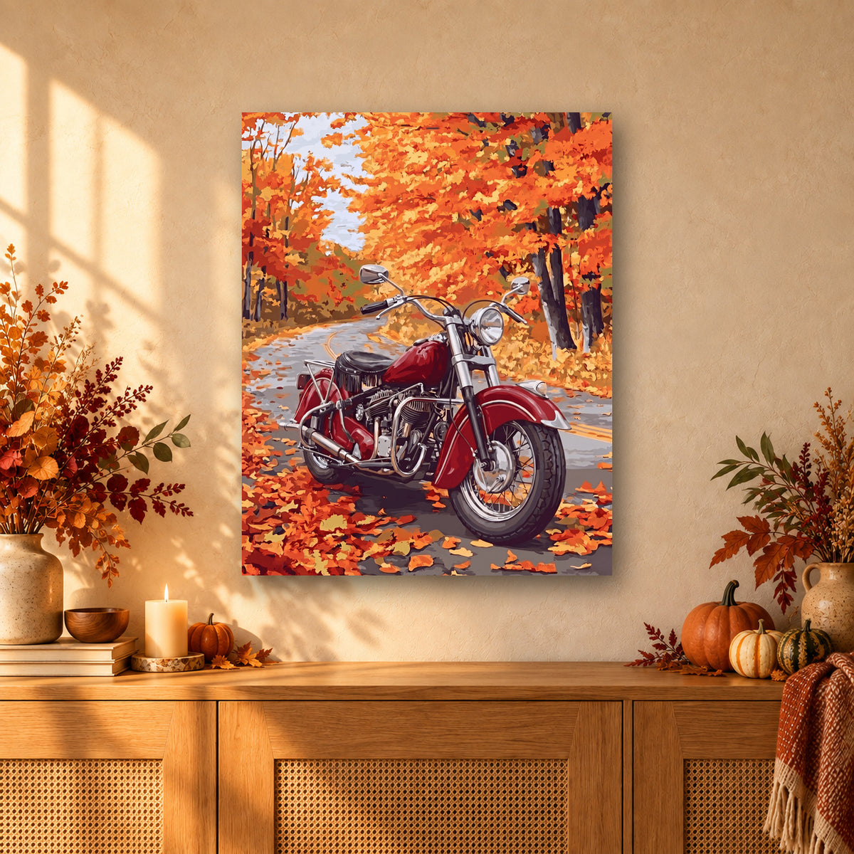 Tableau peinture par numéro Moto sur la Route d'Automne accroché dans un intérieur décoré, Maison Artsen