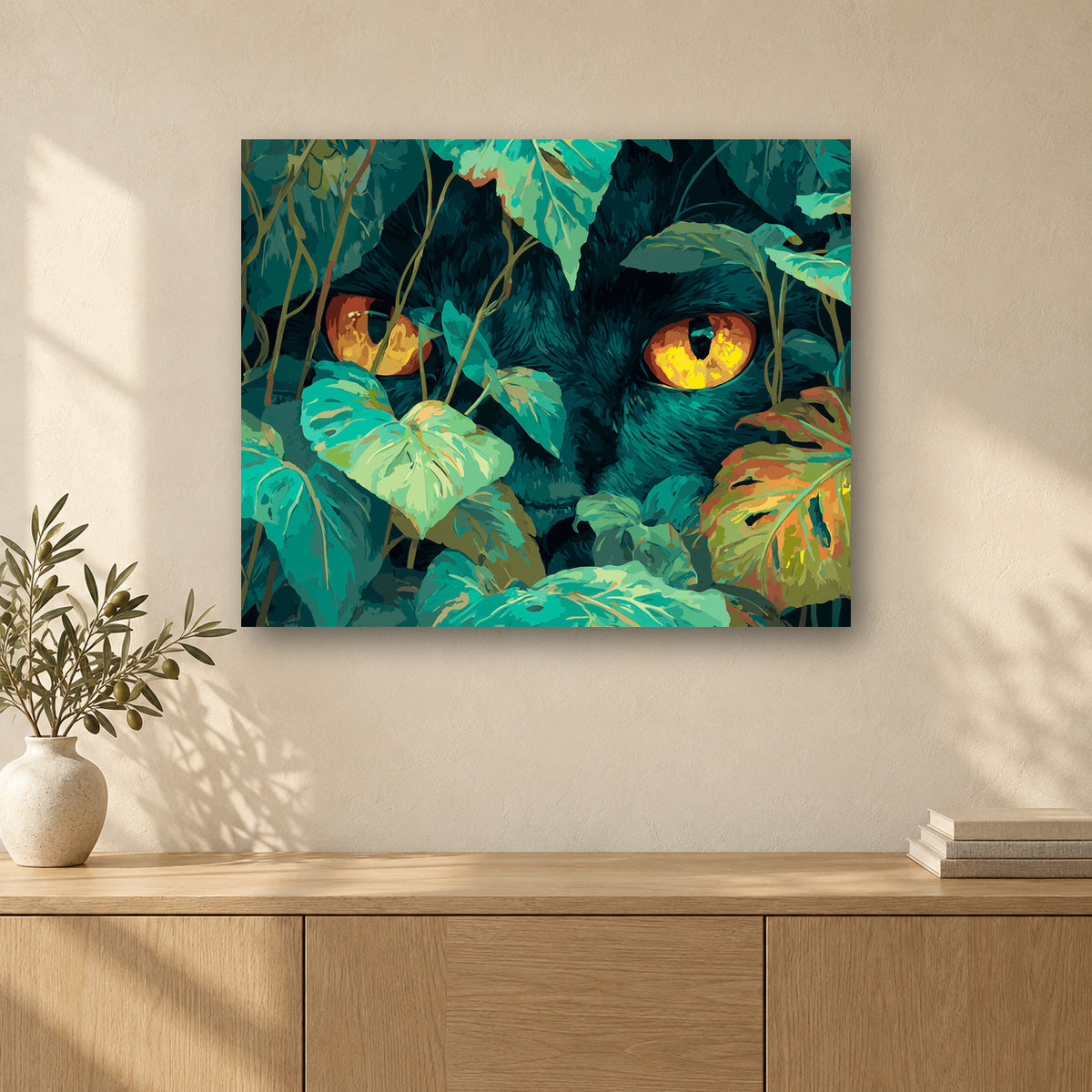 Tableau peinture par numéro Regard dans la Jungle accroché dans un intérieur décoré, Maison Artsen