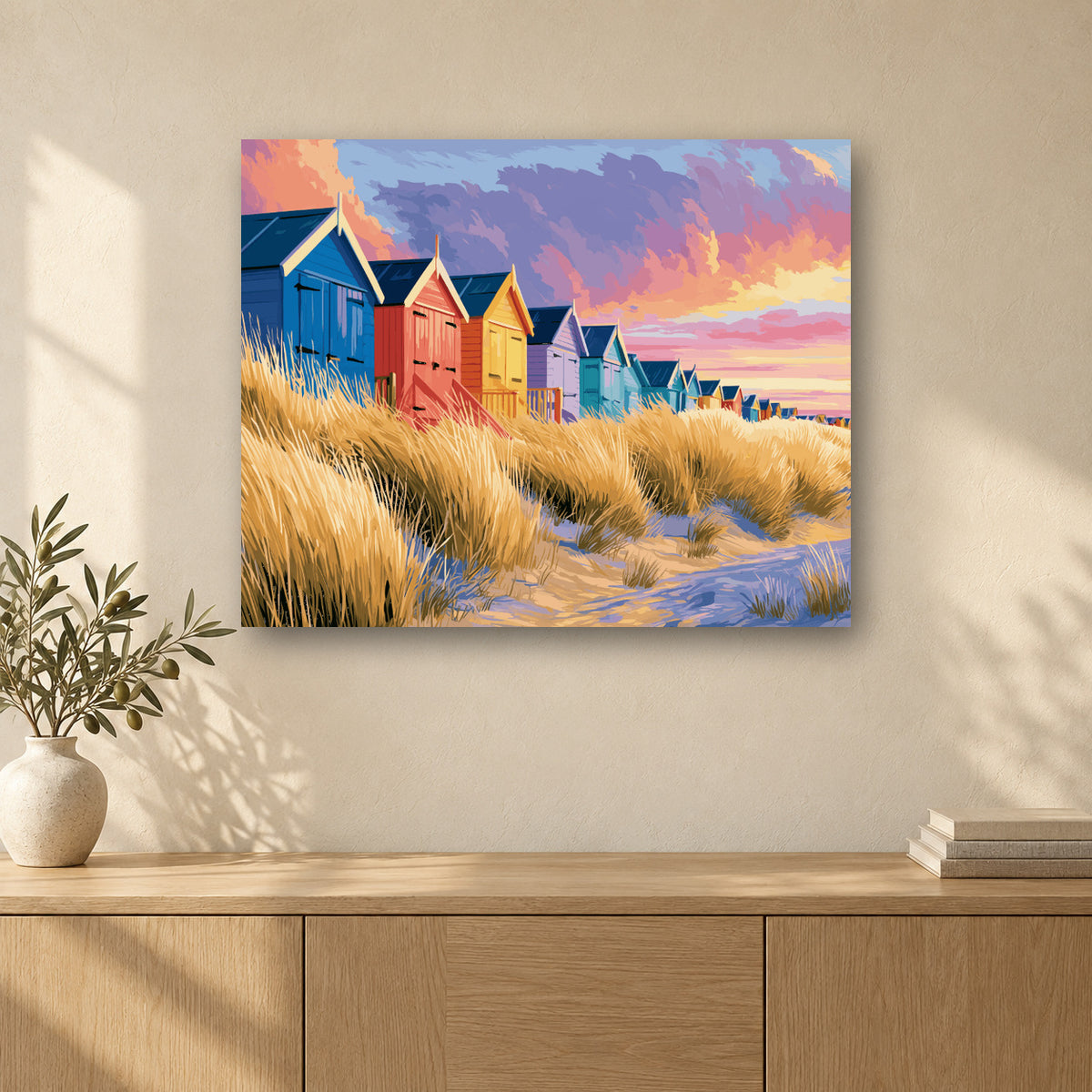 Tableau peinture par numéro Cabines de Plage au Couchant accroché dans un intérieur décoré, Maison Artsen
