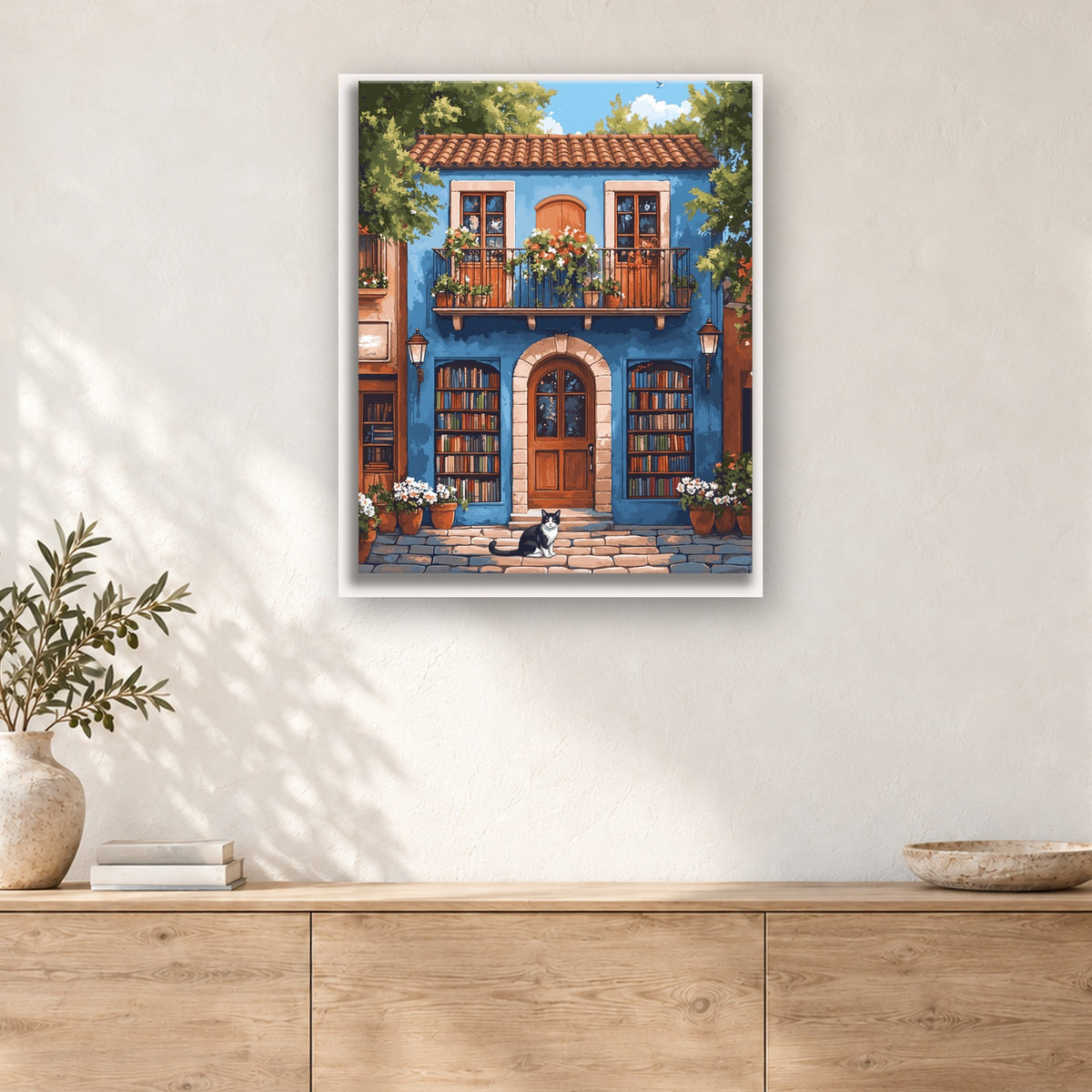 Tableau peinture par numéro Librairie Bleue au Balcon accroché dans un intérieur décoré, Maison Artsen