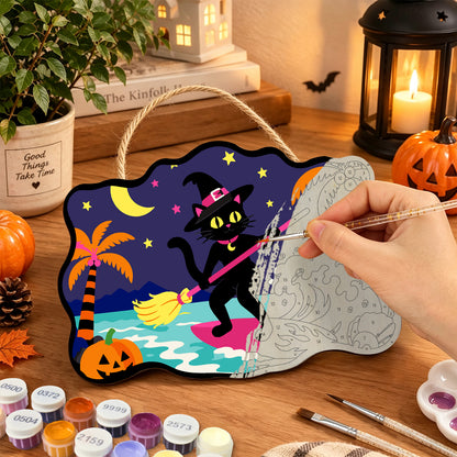 Pancarte Chat Noir Surfeur en cours de peinture, pinceau à la main — Maison Artsen