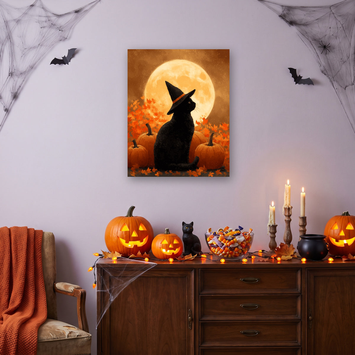 Tableau peinture par numéro Chat sous la Lune accroché dans un salon décoré pour Halloween — Maison Artsen