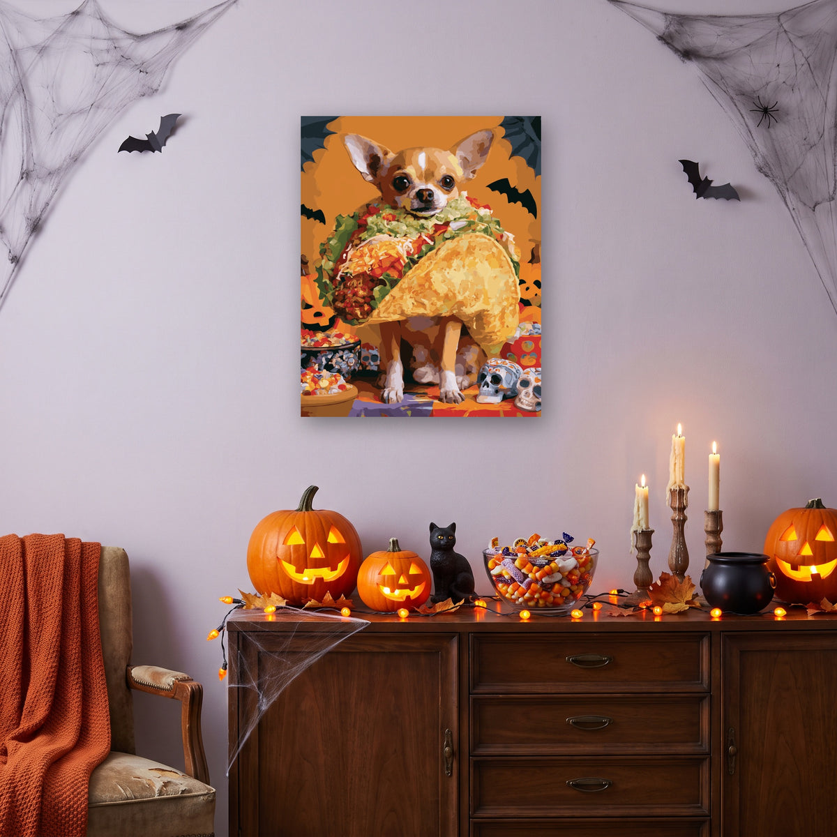 Tableau peinture par numéro Chihuahua en Taco accroché dans un salon décoré pour Halloween — Maison Artsen