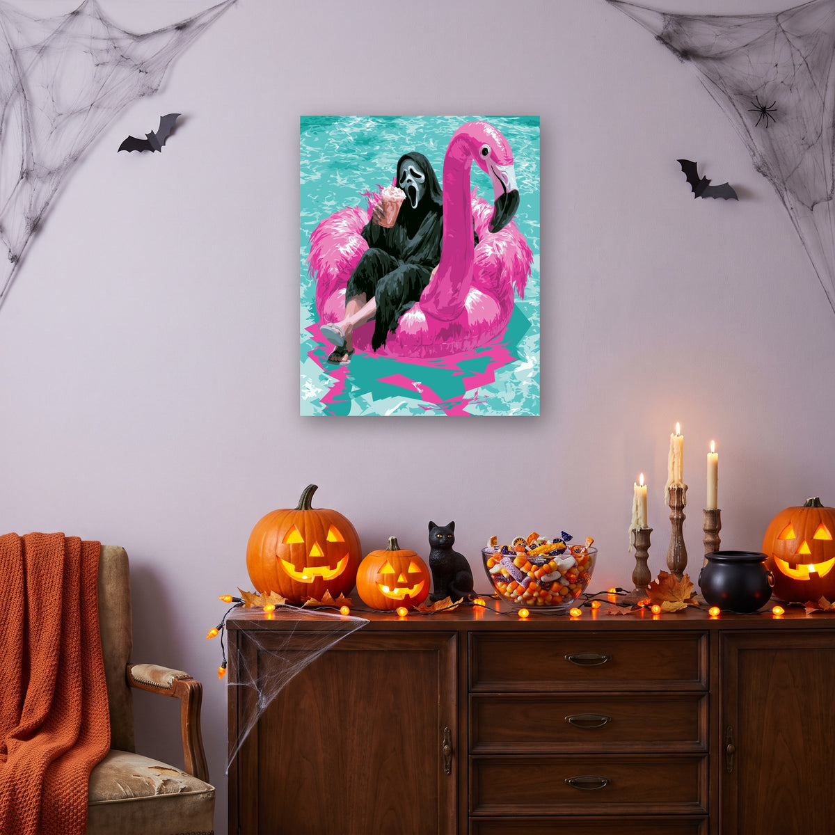 Tableau peinture par numéro Fantôme sur Flamant Rose accroché dans un salon décoré pour Halloween — Maison Artsen