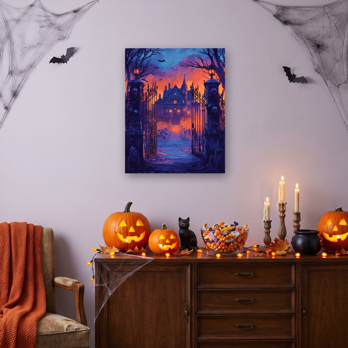 Tableau peinture par numéro Grilles du Manoir accroché dans un salon décoré pour Halloween — Maison Artsen
