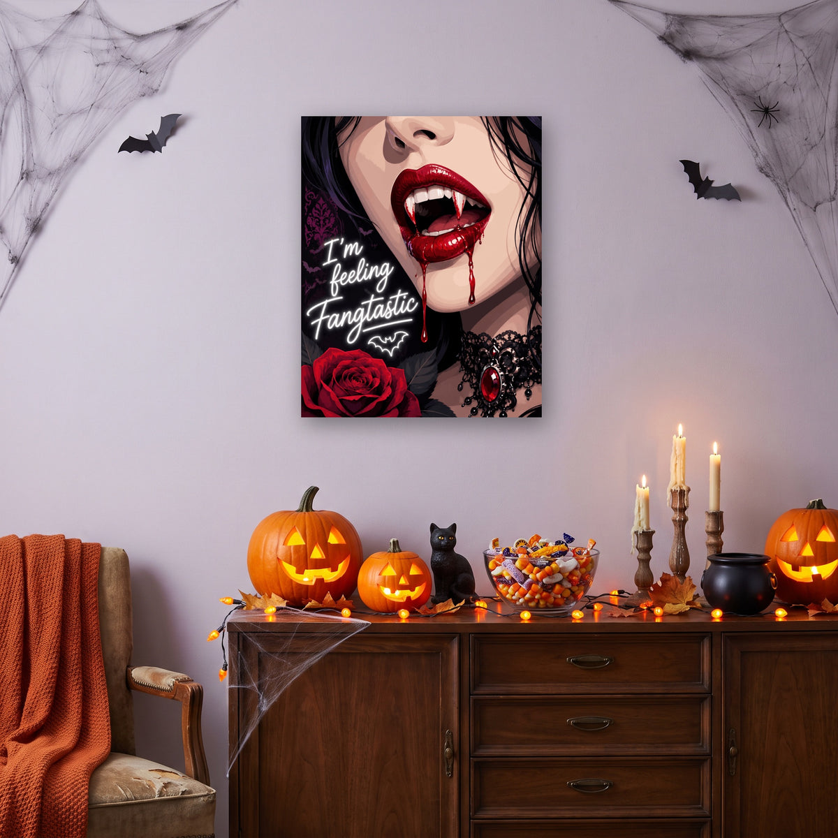 Tableau peinture par numéro Lèvres de Vampire accroché dans un salon décoré pour Halloween — Maison Artsen